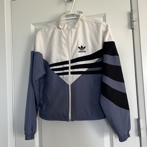 Adidas spring jacket. - Picture 3 of 10